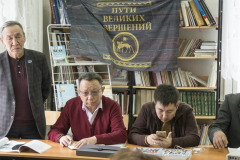 Илья Шадрин, Георгий Никонов, Гаврил Андросов. Встреча со старожилами поселка. Центральная библиотека. п. Хандыга. 2 апреля 2018 г.